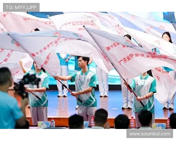 澳门举行十五运会残特奥会代表团授旗 志愿者同步誓师 澳门举行十五运会残特奥会代表团授旗 志愿者同步誓师